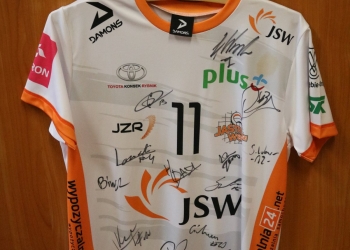 Koszulka klubu Jastrzębskiego Węgla z autografami