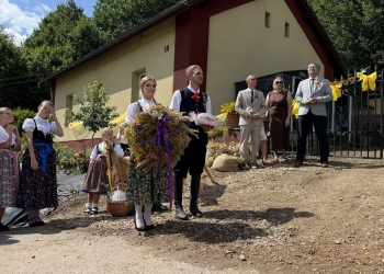 249